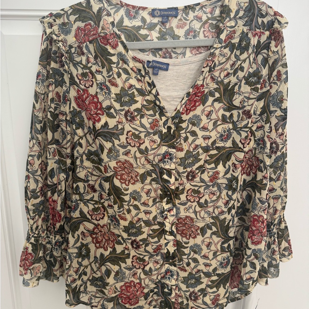 NWT- Democracy Floral Blouse  with knit camisole (2 pieces)